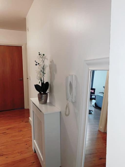 2 Bed Apartment With Free Parking Chelmsford Ngoại thất bức ảnh