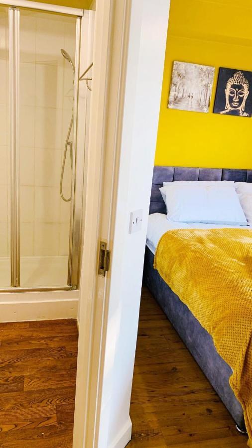 2 Bed Apartment With Free Parking Chelmsford Ngoại thất bức ảnh